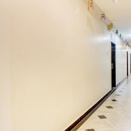 ホテル Spot On Harihar Lodging And Yatri Niwas コールハープル エクステリア 写真