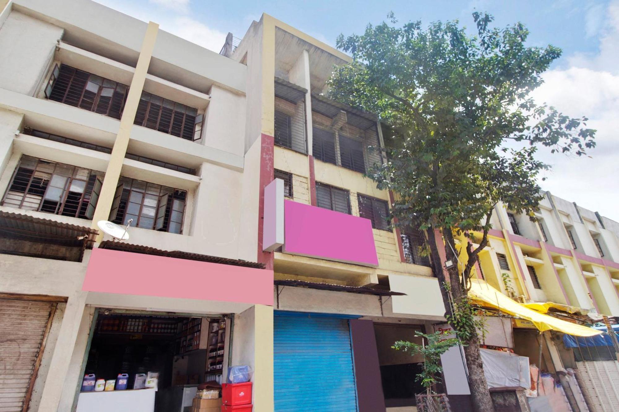 ホテル Spot On Harihar Lodging And Yatri Niwas コールハープル エクステリア 写真